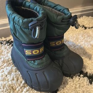 Size 7 Sorel kids boots